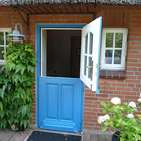 Haus-neue-liebe-wohnung-1-muschel Apartamento *